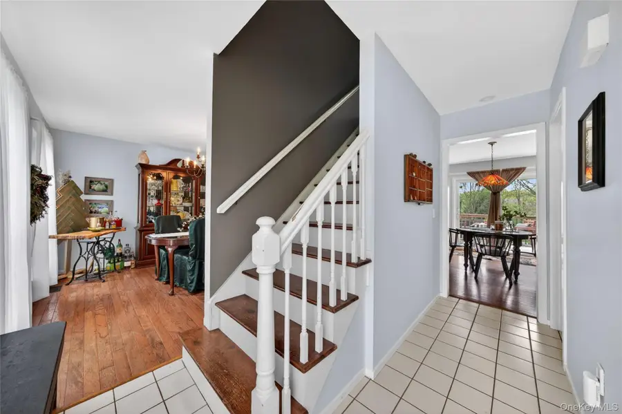 5 Waterford Circle, Washingtonville, NY 10992 - #3
