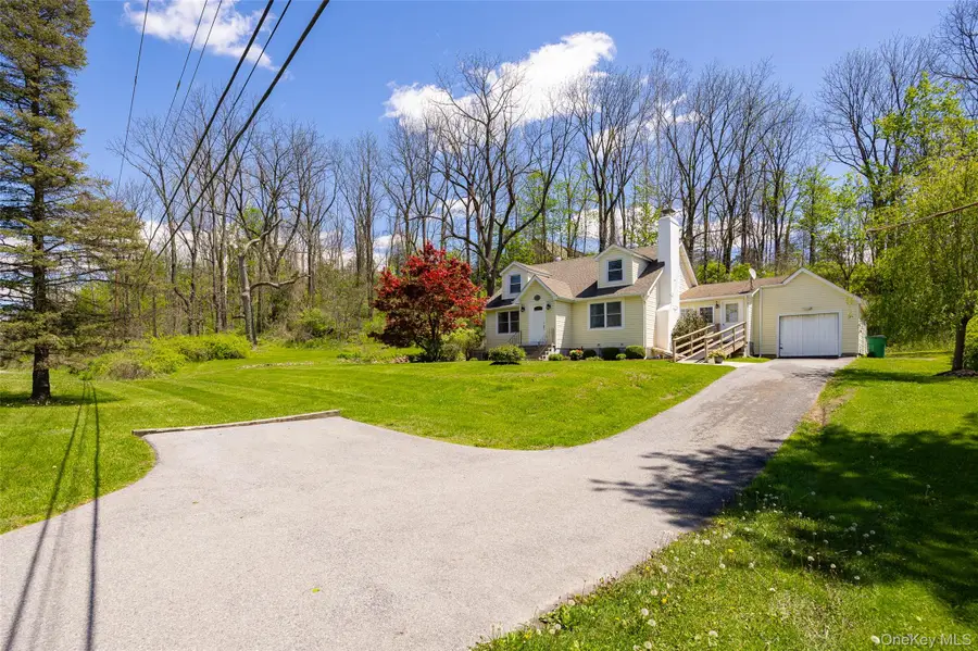 430 North Avenue, Pleasant Valley, NY 12569 - #2