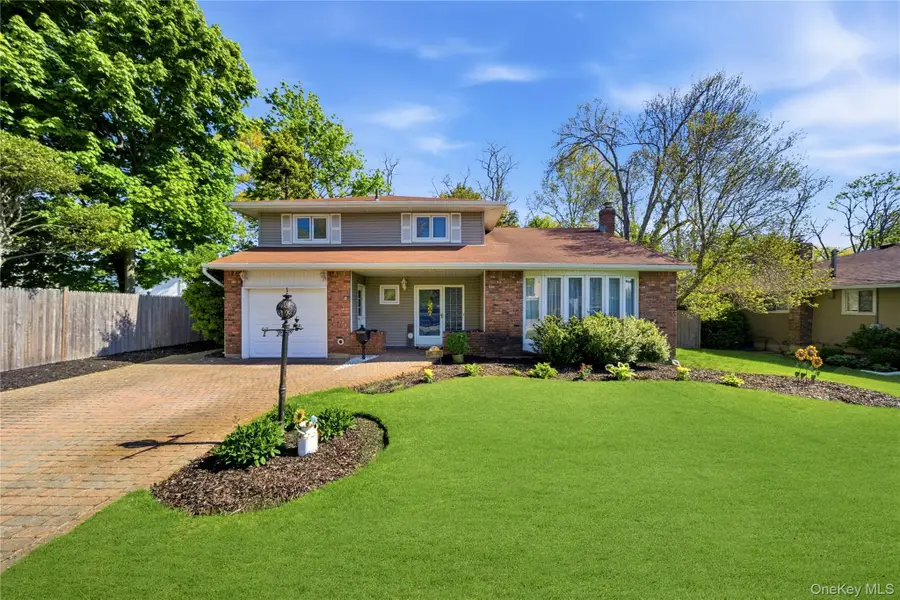 99 Redwood Lane, Massapequa Park, NY 11762 - #2