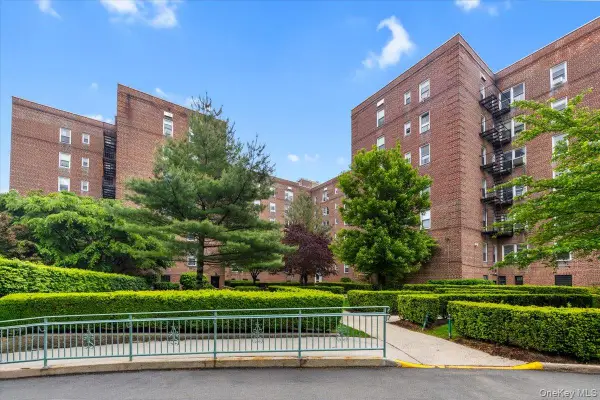 5650 Netherland Avenue #2E, Bronx, NY 10471