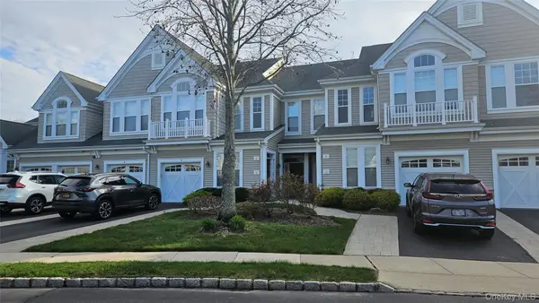 8 Symphony Drive, Lake Grove, NY 11755