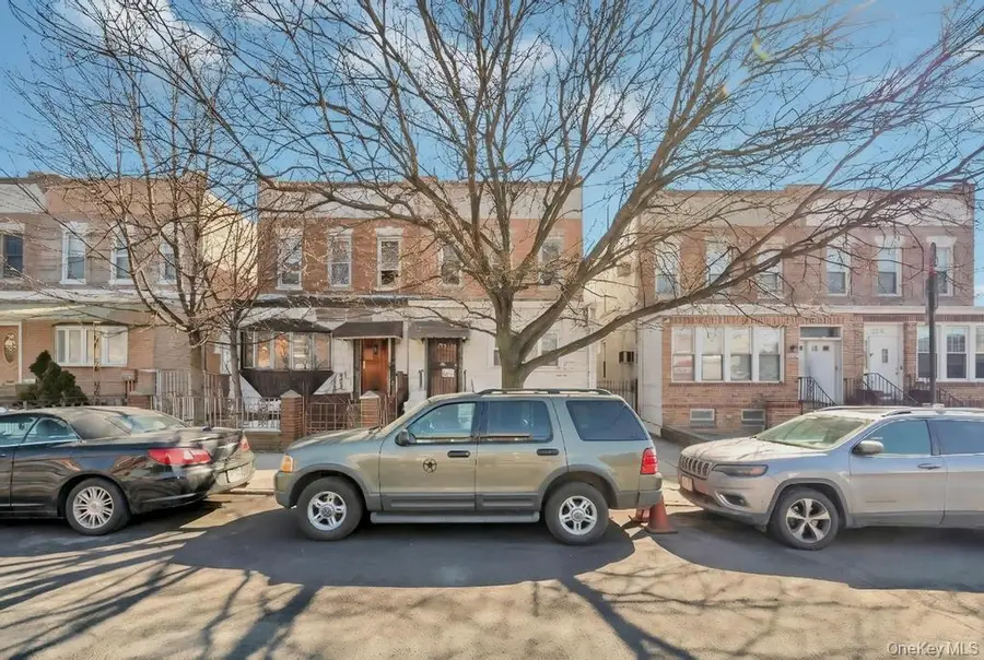 6144 Eliot Avenue, Middle Village, NY 11379 - #3