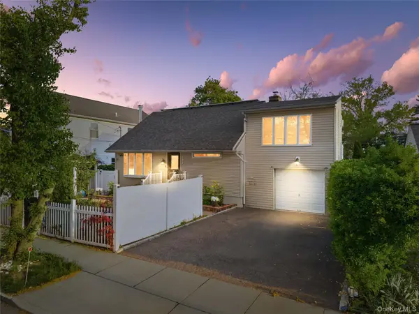 554 Grant Avenue, West Hempstead, NY 11552