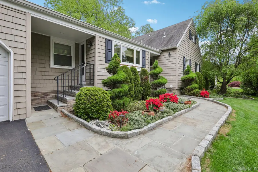 22 Stony Run, New Rochelle, NY 10804 - #2