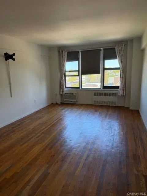 144-63 35th Avenue #6F, Flushing, NY 11354