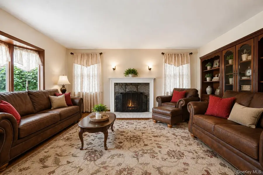333 Jackson Avenue, West Hempstead, NY 11552 - #2