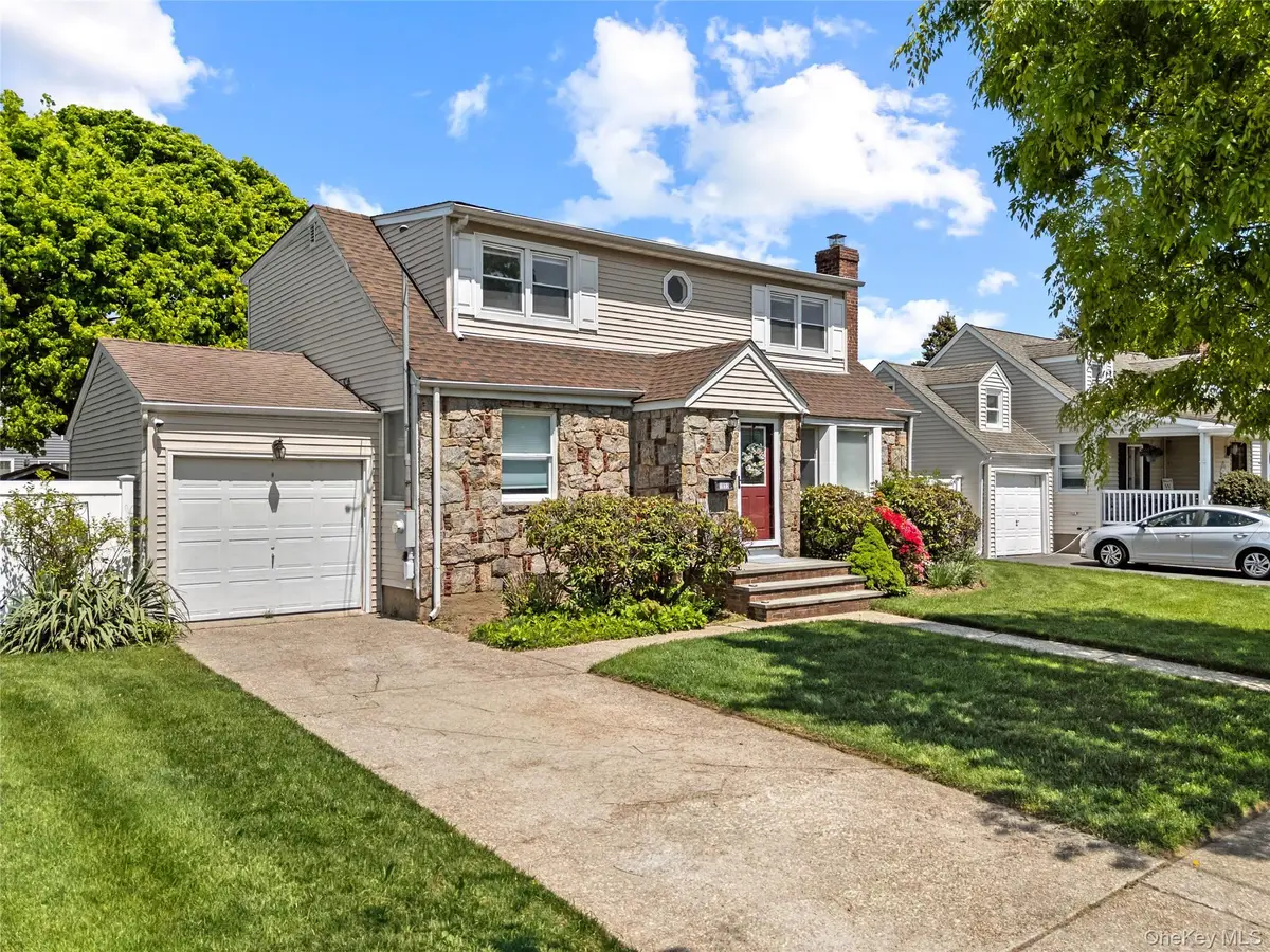 1855 Gerald Avenue, East Meadow, NY 11554 - #1