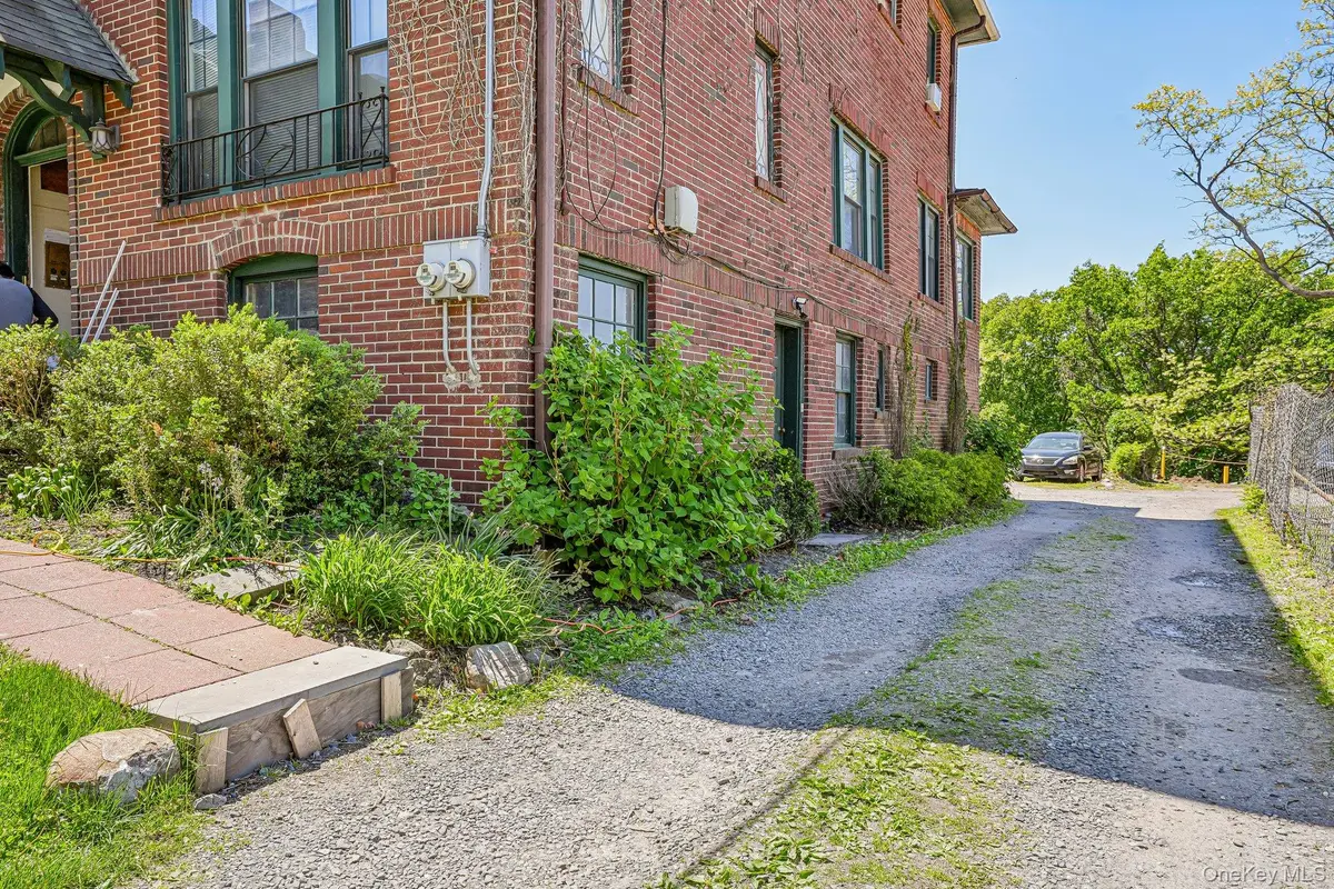 643 Warburton Avenue, Yonkers, NY 10701 - #1