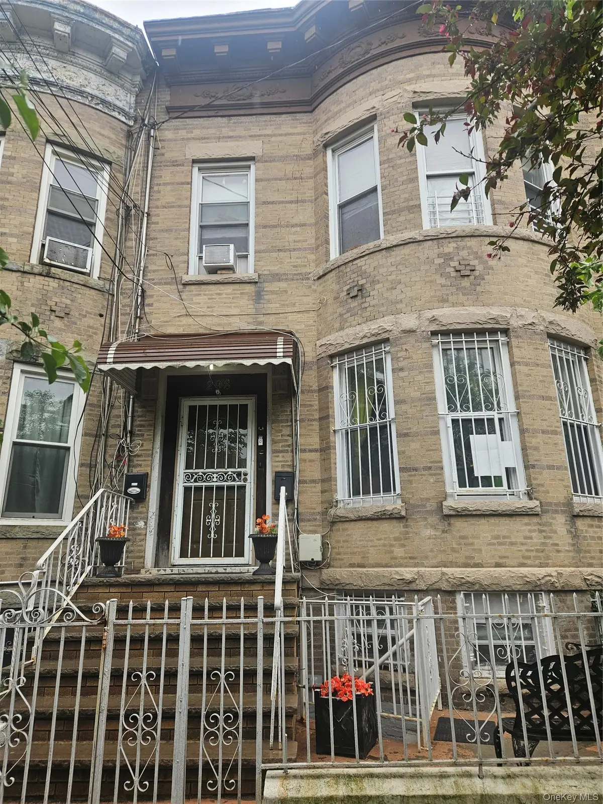 298 Etna St, Brooklyn, NY 11208 - #1