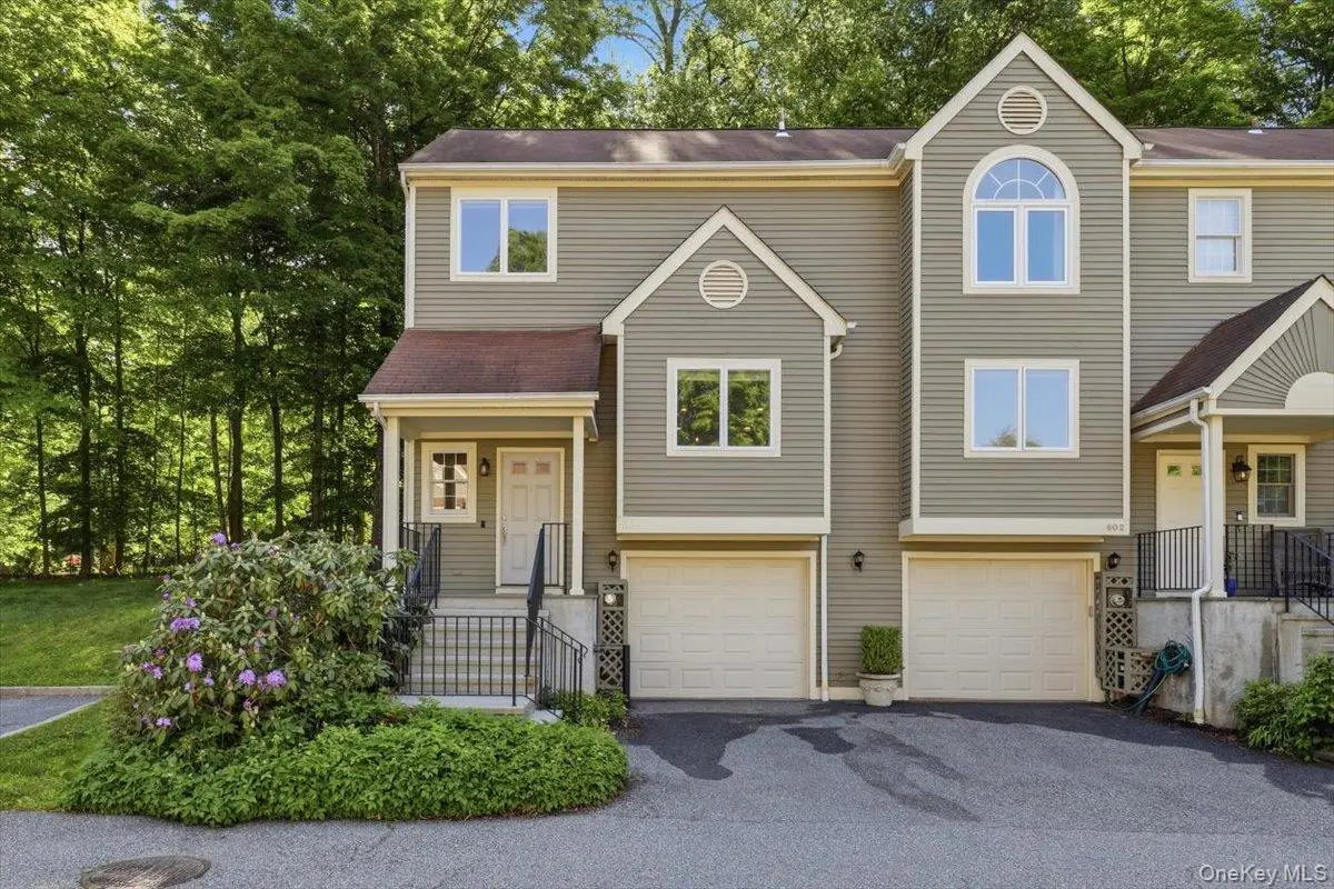 601 Kensington Way, Mount Kisco, NY 10549 - #1
