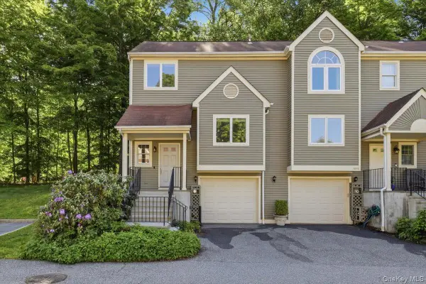 601 Kensington Way, Mount Kisco, NY 10549