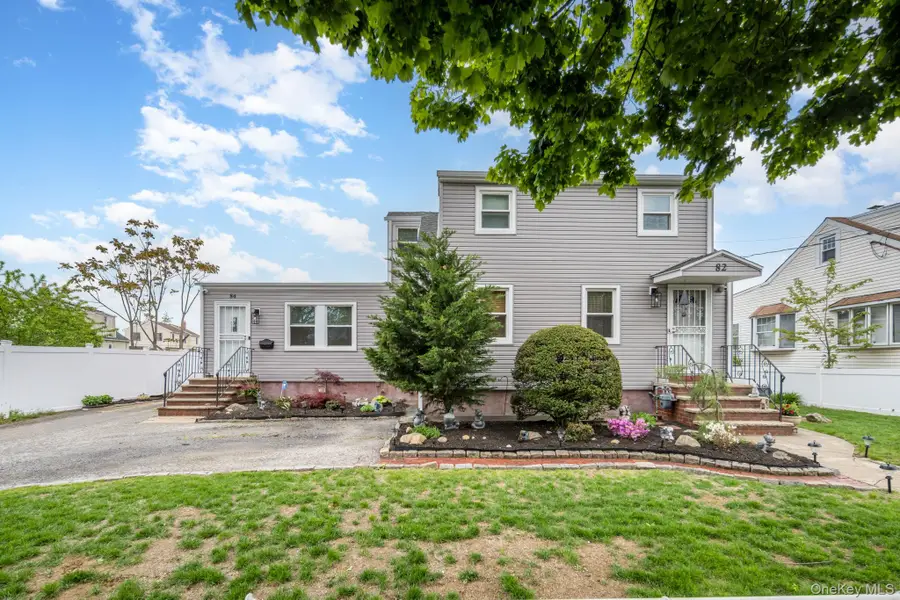 82 Nottingham Avenue, Valley Stream, NY 11580 - #2