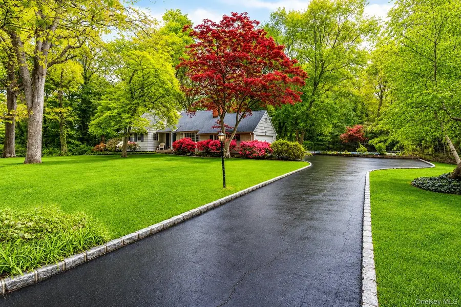 14 Bunkerhill Drive, Huntington, NY 11743 - #2