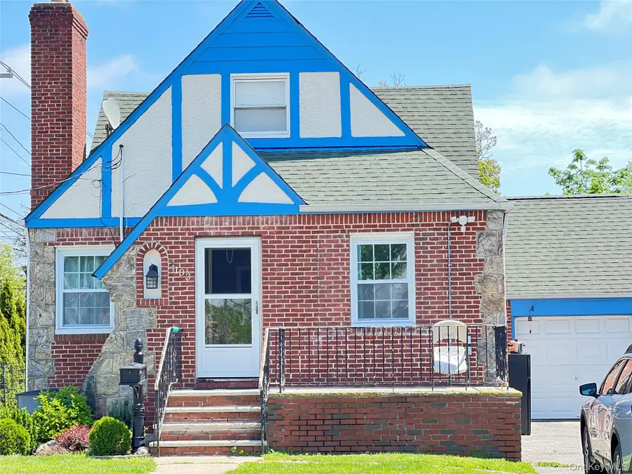 103 Union Street, Valley Stream, NY 11580 - #2