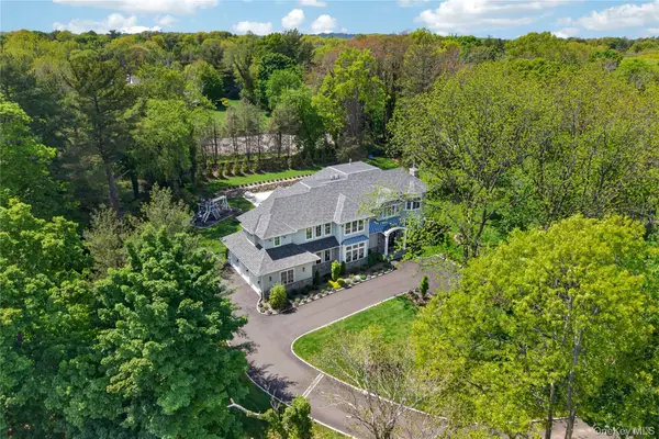 3 Woodhollow Lane, Old Brookville, NY 11545