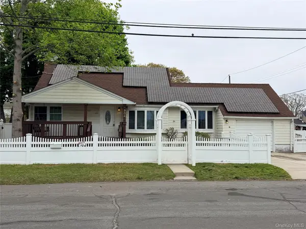 304 27th Street, Lindenhurst, NY 11757