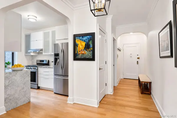 21 Barstow Road #2K, Great Neck, NY 11021