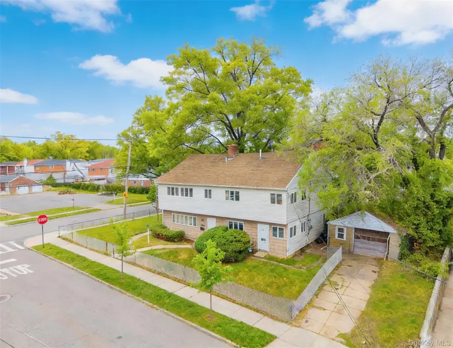 5854 256th Street, Little Neck, NY 11362 - #2