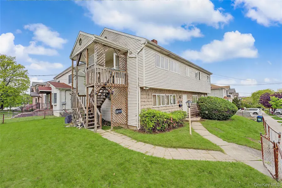 5854 256th Street, Little Neck, NY 11362 - #3