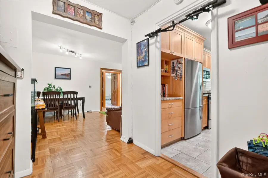 25 Shady Glen Court #2C, New Rochelle, NY 10805 - #3