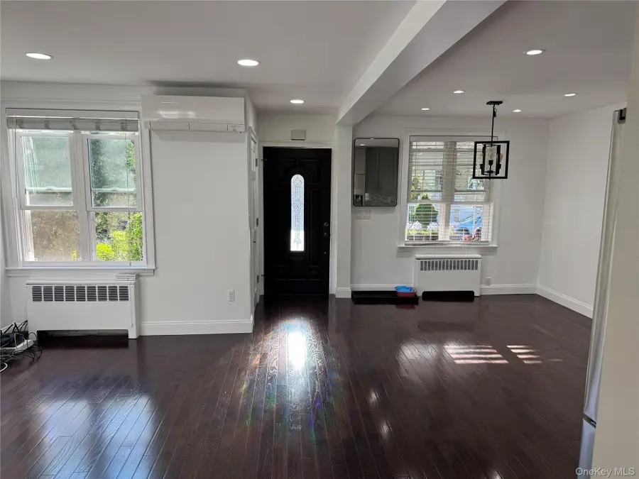 2742 Tenbroeck Avenue, Bronx, NY 10469 - #3