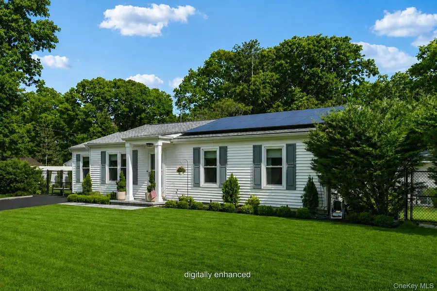11 Centerview Trail, Ridge, NY 11961 - #2