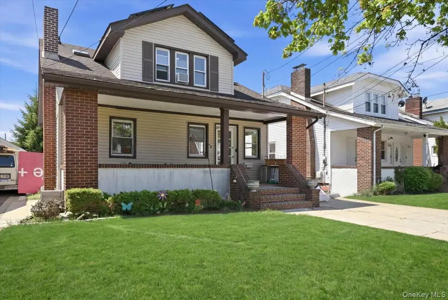 8 Foster Place, Hempstead, NY 11550 - #2