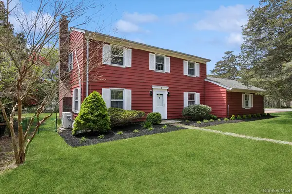 2 Ludlow Lane, Hampton Bays, NY 11946