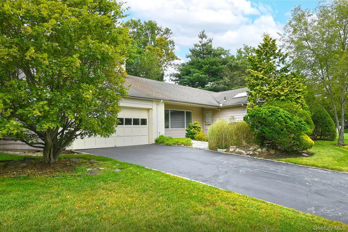8 South Drive, Roslyn, NY 11576 - #1