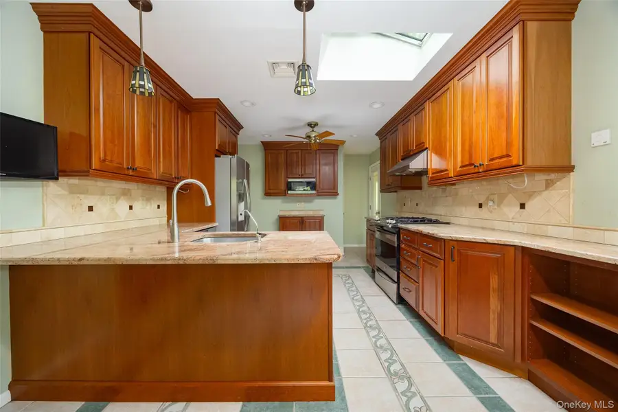 24 Johns Boulevard, Poughkeepsie, NY 12603 - #3