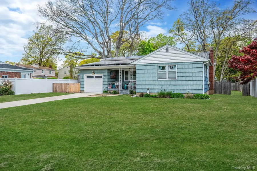535 Kime Avenue, West Islip, NY 11795 - #3
