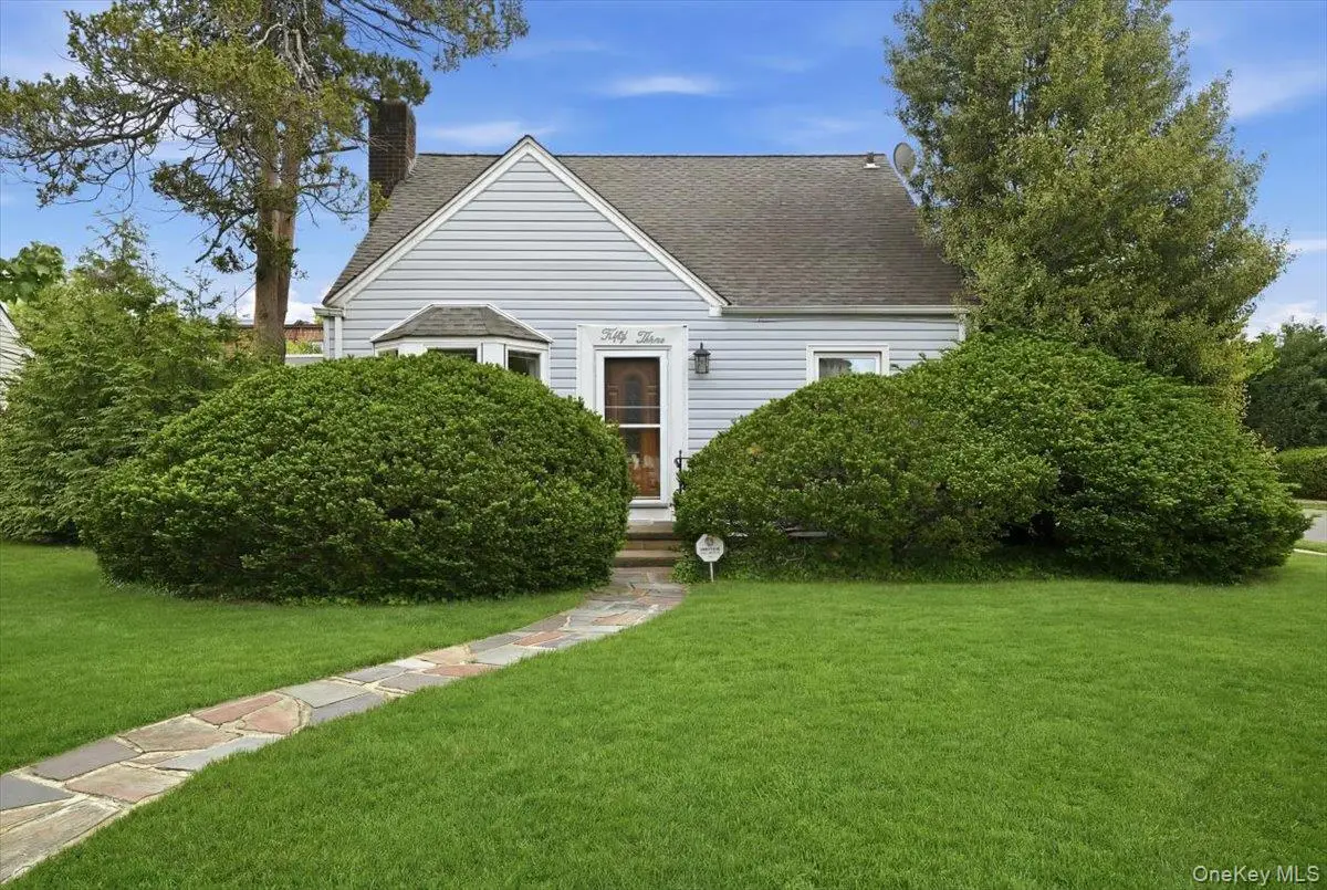 53 Edgeworth Street, Valley Stream, NY 11581 - #1