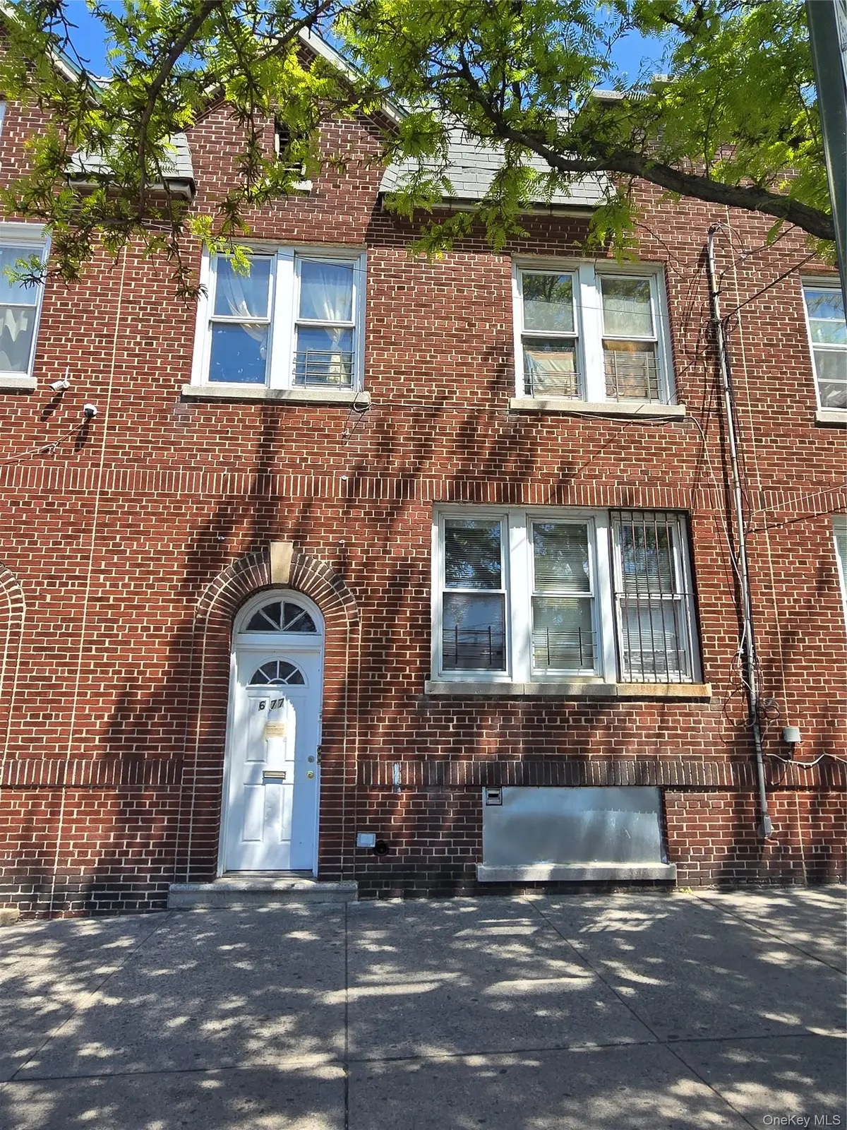 677 E 241st Street, Bronx, NY 10470 - #1