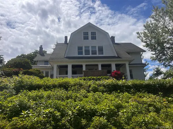 68 A Carlton Avenue, Port Washington, NY 11050