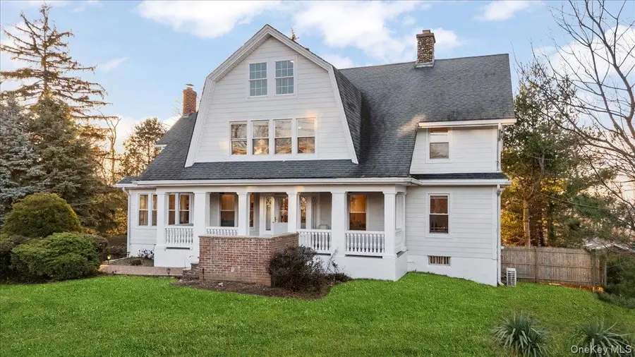 68 A Carlton Avenue, Port Washington, NY 11050 - #2