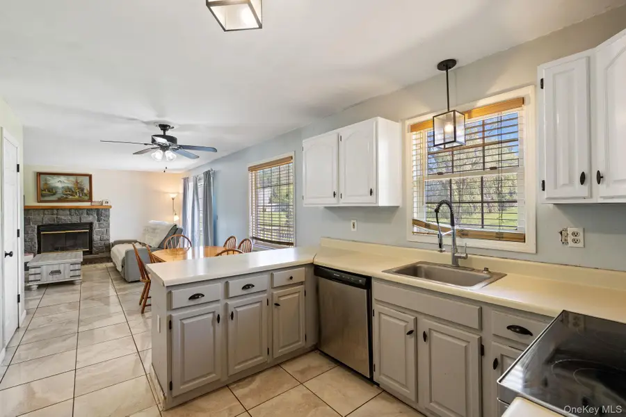 4 Brook Court, Walden, NY 12586 - #3