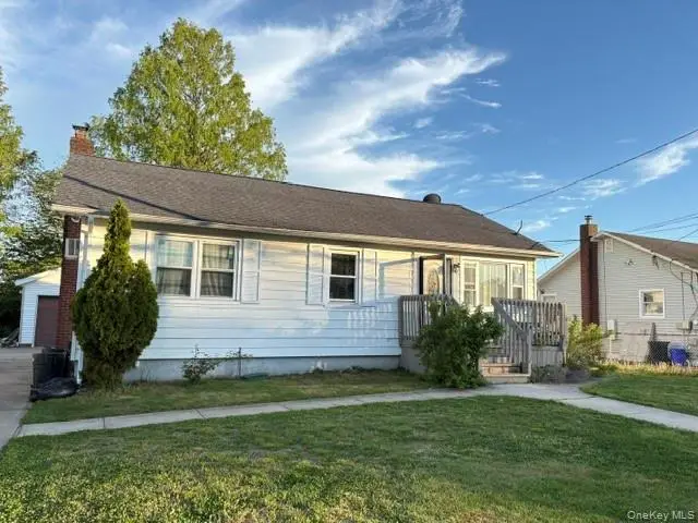 811 9th Street, West Babylon, NY 11704 - #2
