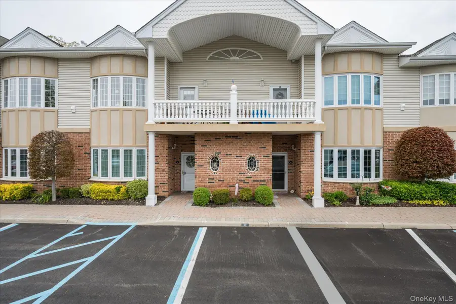 12 Sarah Court, Amityville, NY 11701 - #2