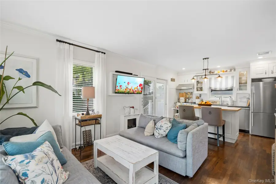 319 N Fulton Avenue, Lindenhurst, NY 11757 - #2