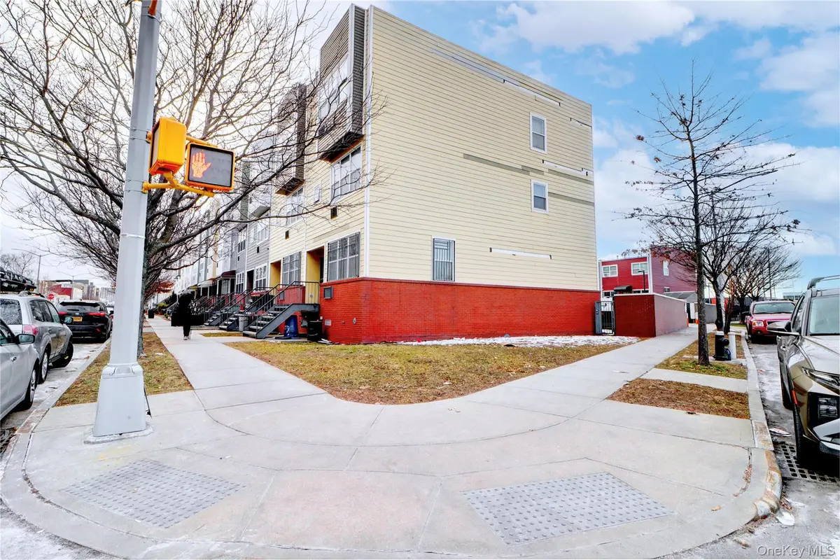 639 Vandalia Avenue, Brooklyn, NY 11239 - #1
