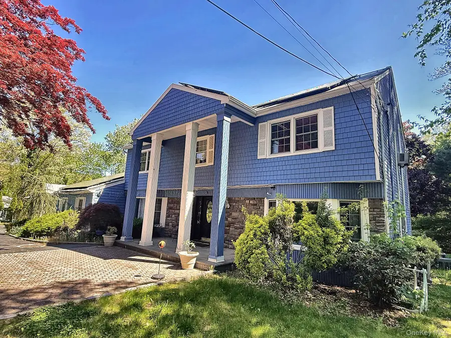 25 Lisa Drive, Dix Hills, NY 11746 - #2
