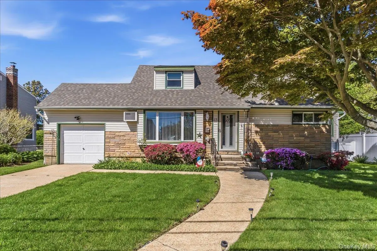 28 Linwood Place, Massapequa Park, NY 11762 - #1