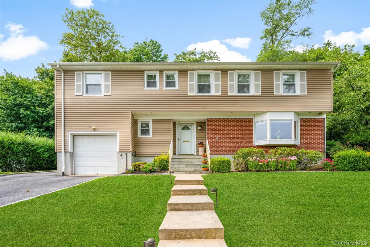 5 Oakridge Road, White Plains, NY 10607 - #1
