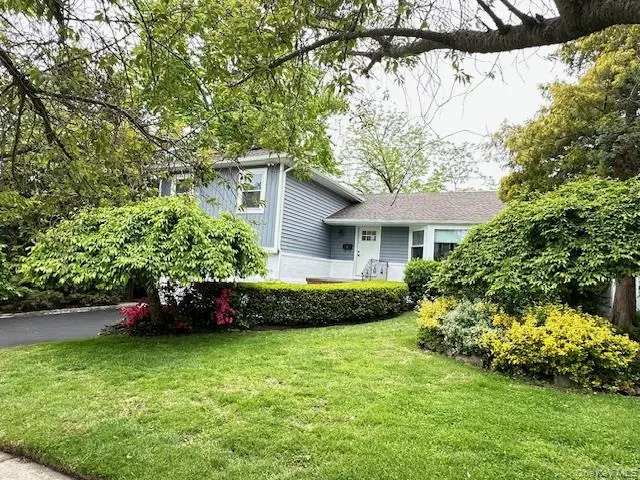 8 White Oak Drive, Port Washington, NY 11050 - #1