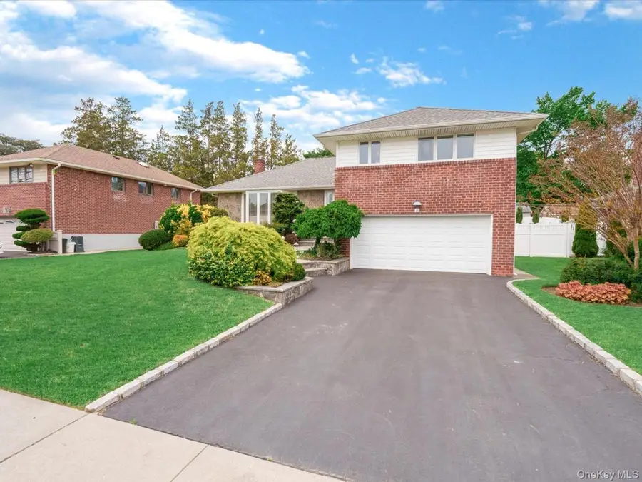 16 Hillvale Road, Syosset, NY 11791 - #2