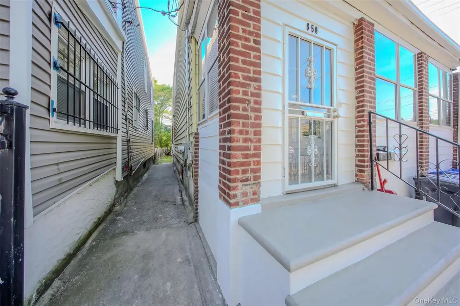 850 E 223rd Street, Bronx, NY 10466 - #3