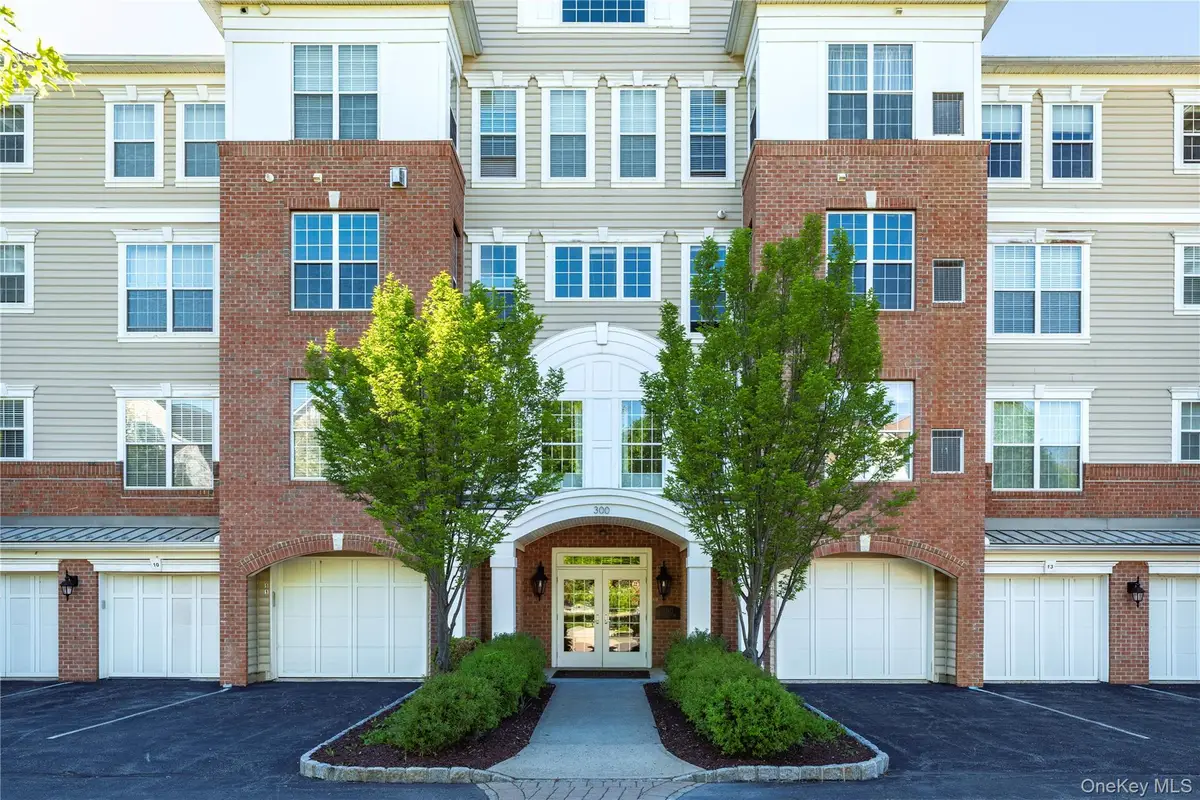 326 Regency Drive, Fishkill, NY 12524 - #1