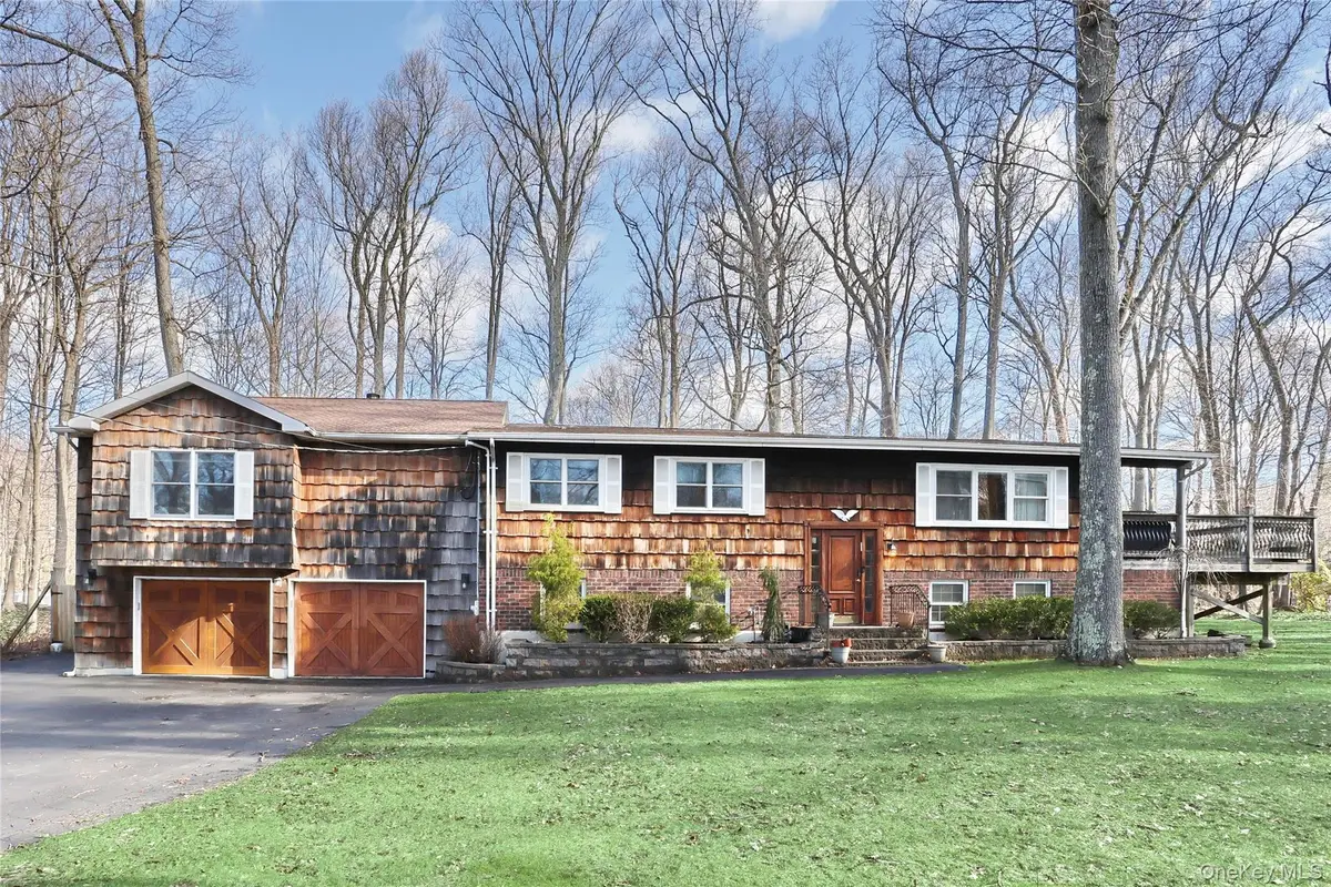 1 Forest Glen Court, Suffern, NY 10901 - #1