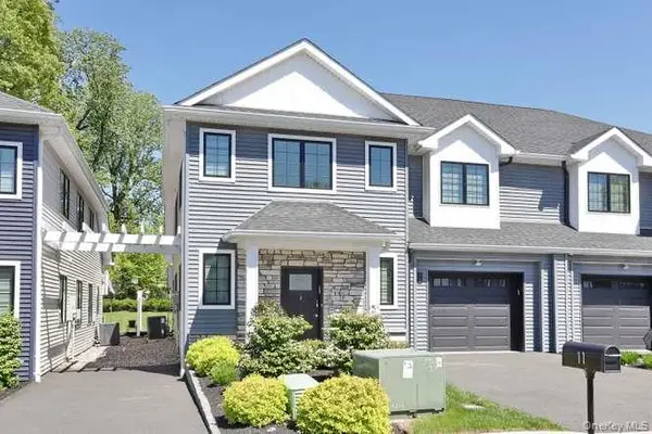 11 Silverwood Circle, Suffern, NY 10901