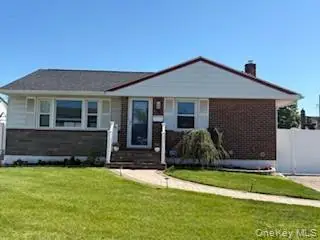 16 Buckner Avenue, Hicksville, NY 11801